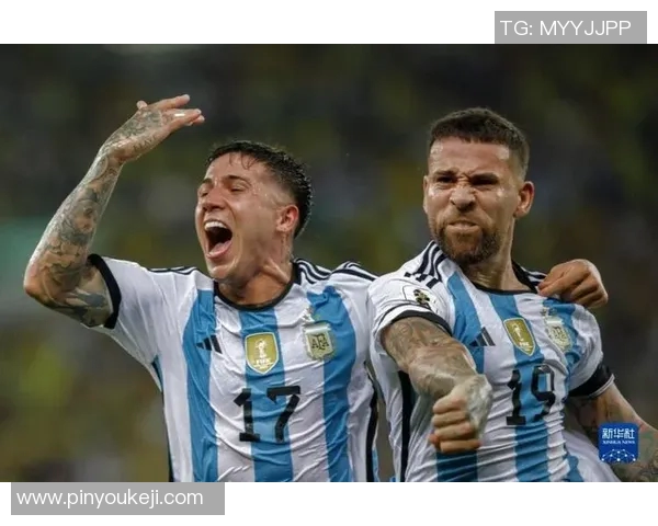 足球明星巴拉古的传奇之路与他对足球的无限热爱与奉献