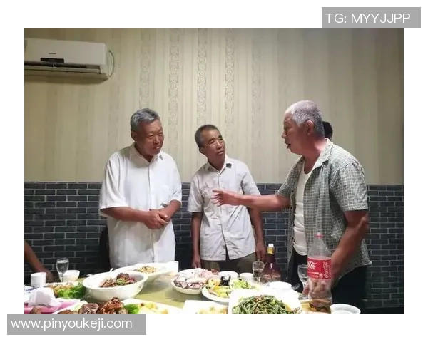 足球明星与家人温馨互动瞬间展现亲情与团结的美好时光