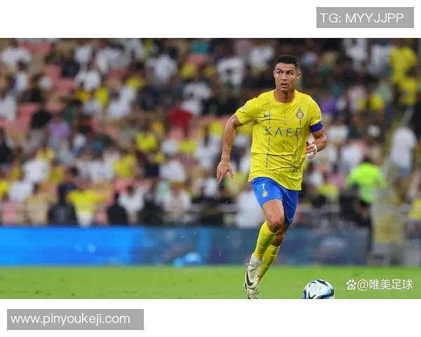 足球明星手表壁纸图片欣赏展现运动与时尚完美结合的视觉盛宴