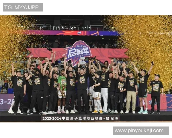 南京篮球队勇闯杯赛舞台的辉煌历程与背后故事揭秘